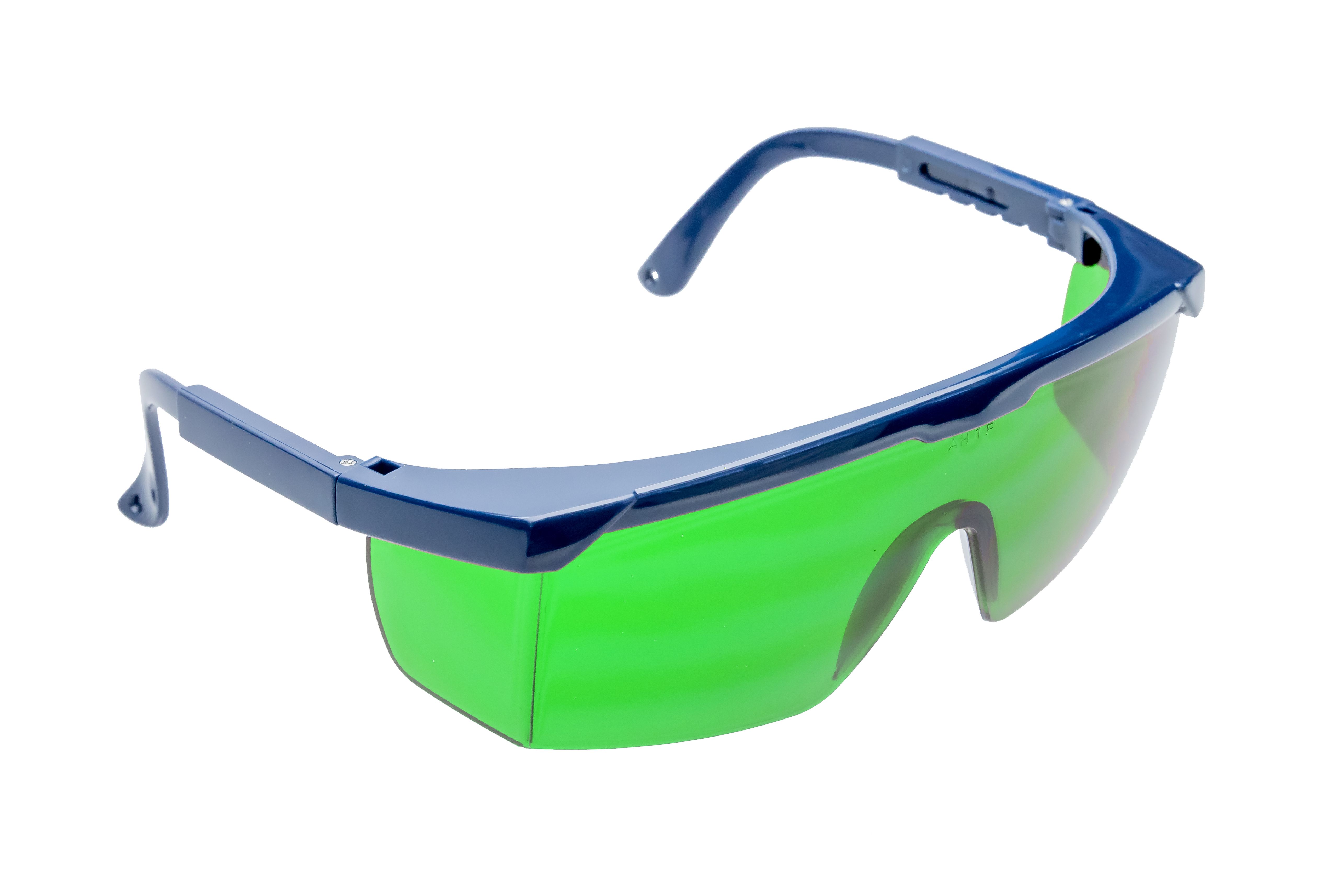 Laser enhancement goggles to improve the visibility of green lasers